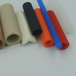 Tubos coloridos extrudados do silicone da mangueira de vácuo da borracha de silicone para o condicionador de ar